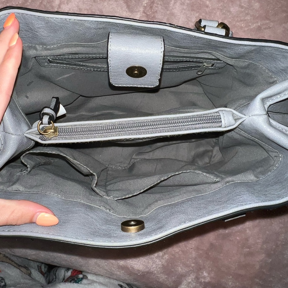 Purse - Picture 2 of 2